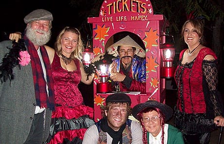 Roving-Street-Theatre-1